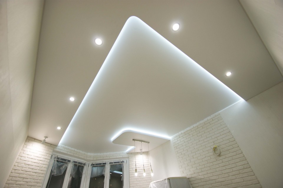 Заказать парящие натяжные потолки в г. Таёжный